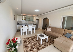 Двухкомнатная квартира с мебелью