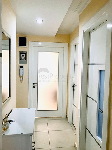 Трехкомнатная квартира с мебелью