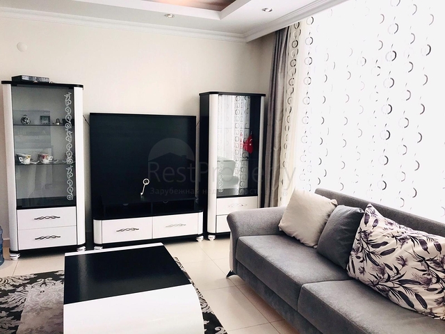 Трехкомнатная квартира с мебелью