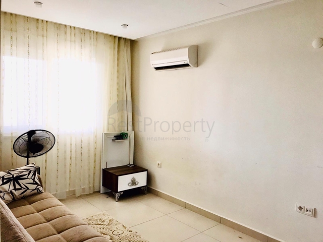 Трехкомнатная квартира с мебелью