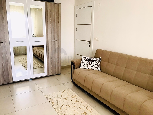 Трехкомнатная квартира с мебелью