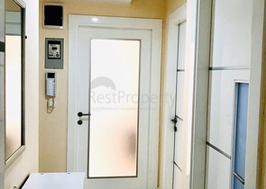 Трехкомнатная квартира с мебелью