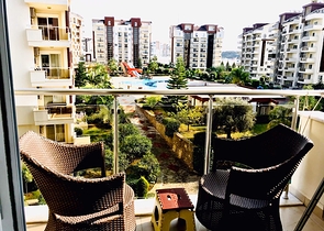 Трехкомнатная квартира с мебелью