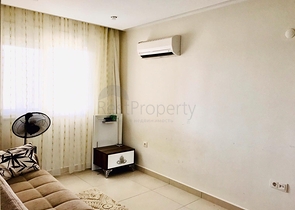 Трехкомнатная квартира с мебелью