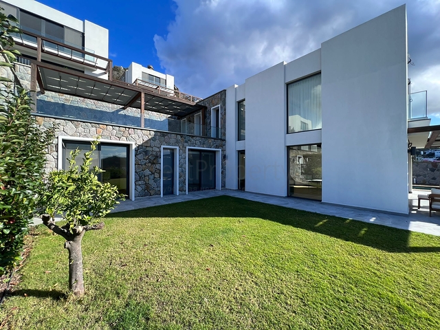 Роскошная вилла в центре Ялыкавак