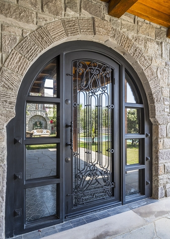 Элитные виллы из камня в историческом месте