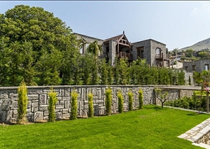 Элитные виллы из камня в историческом месте