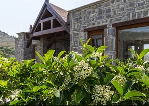 Элитные виллы из камня в историческом месте