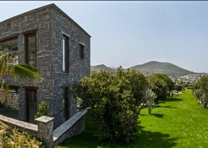 Элитные виллы из камня в историческом месте