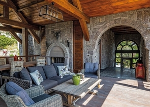 Элитные виллы из камня в историческом месте