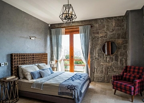 Элитные виллы из камня в историческом месте