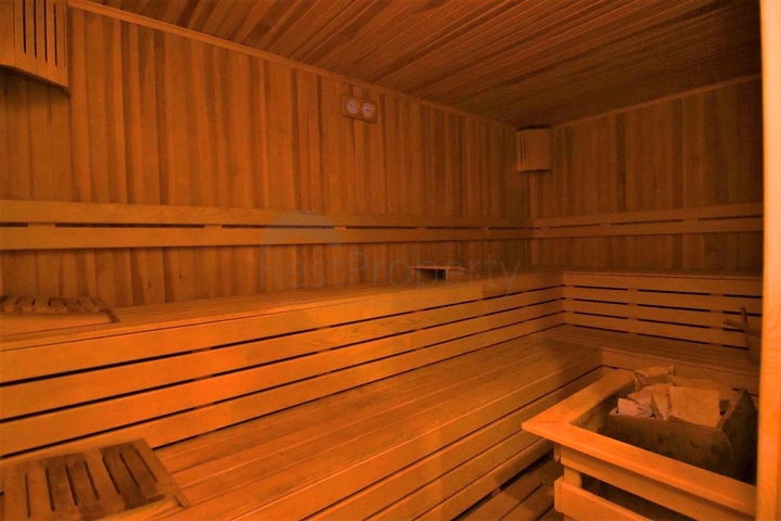 Трехкомнатный пентхаус с мебелью