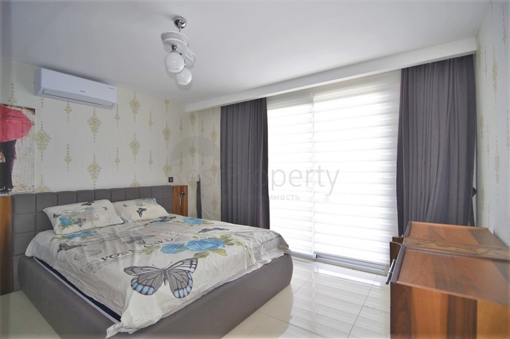 Трехкомнатный пентхаус с мебелью