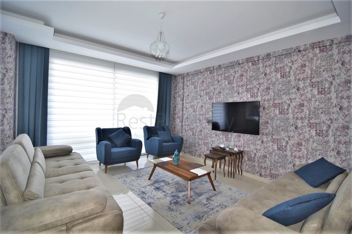 Трехкомнатный пентхаус с мебелью