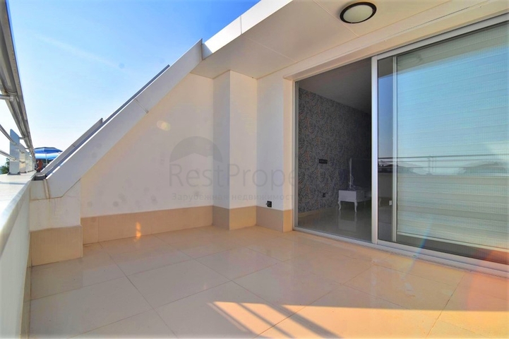 Трехкомнатный пентхаус с мебелью