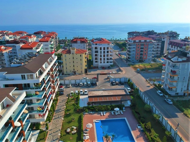 Трехкомнатный пентхаус с мебелью