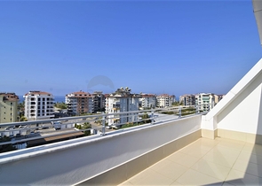 Трехкомнатный пентхаус с мебелью