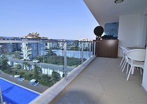 Трехкомнатный пентхаус с мебелью