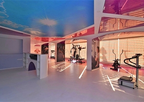 Трехкомнатный пентхаус с мебелью