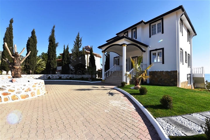 Вилла планировки 3+1 в районе Газипаша