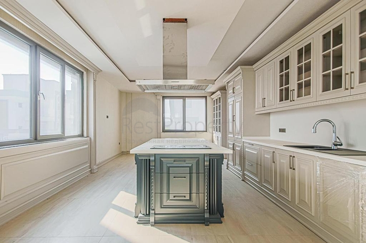 Готовые виллы 3+1 и 5+1 в районе Лара Анталья