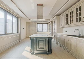 Готовые виллы 3+1 и 5+1 в районе Лара Анталья