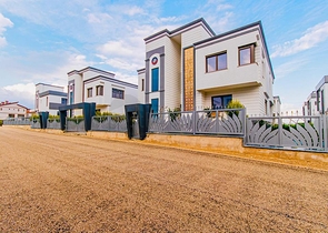 Готовые виллы 3+1 и 5+1 в районе Лара Анталья