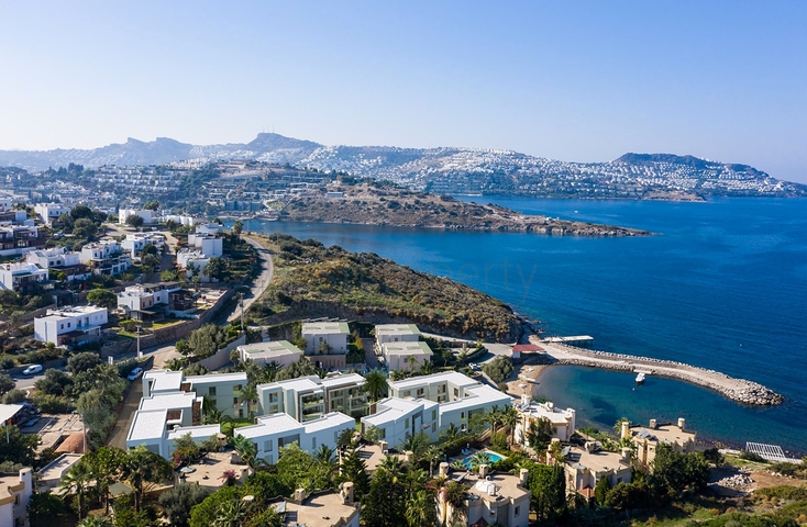 Пентхаус 4+1 в комплексе на первой береговой линии в красивой бухте Кючюкбюк, Бодрум