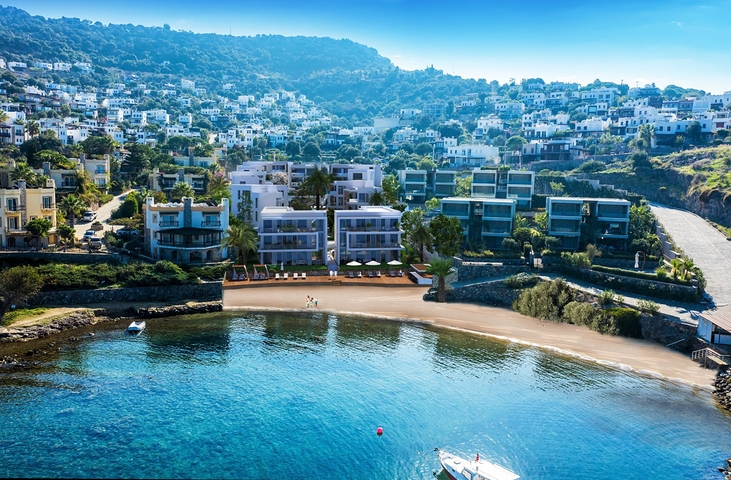 Пентхаус 4+1 в комплексе на первой береговой линии в красивой бухте Кючюкбюк, Бодрум