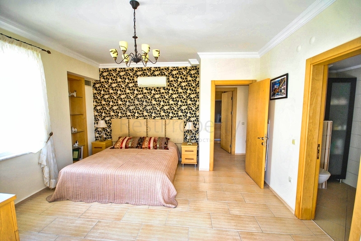 Вилла 4+1 в пешей доступности к морю в Чамьюва