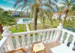 Вилла 4+1 в пешей доступности к морю в Чамьюва