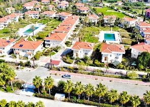 Вилла 4+1 в пешей доступности к морю в Чамьюва