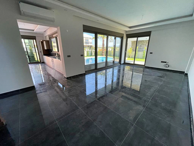 Виллы 6+1 на завершающей стадии строительства в Белеке