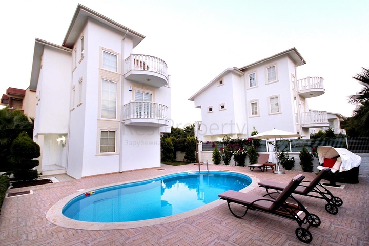 Вилла 3+1 с мебелью с личным бассейном в Белеке