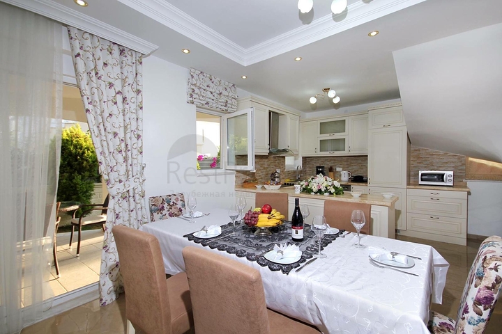 Вилла 3+1 с мебелью с личным бассейном в Белеке