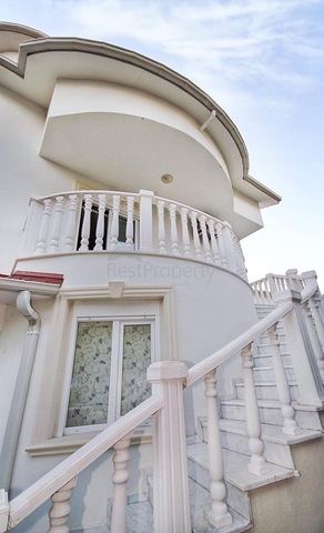 Вилла 3+1 с мебелью с личным бассейном в Белеке