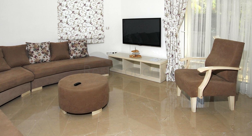 Вилла 3+1 с мебелью с личным бассейном в Белеке