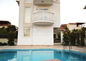 Вилла 3+1 с мебелью с личным бассейном в Белеке