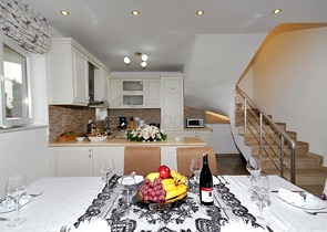 Вилла 3+1 с мебелью с личным бассейном в Белеке