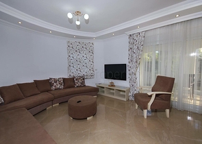 Вилла 3+1 с мебелью с личным бассейном в Белеке