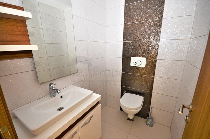 Пентхаус планировки 5+1 в Махмутларе