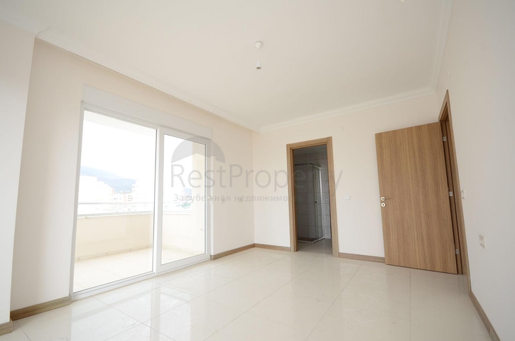 Пентхаус планировки 5+1 в Махмутларе