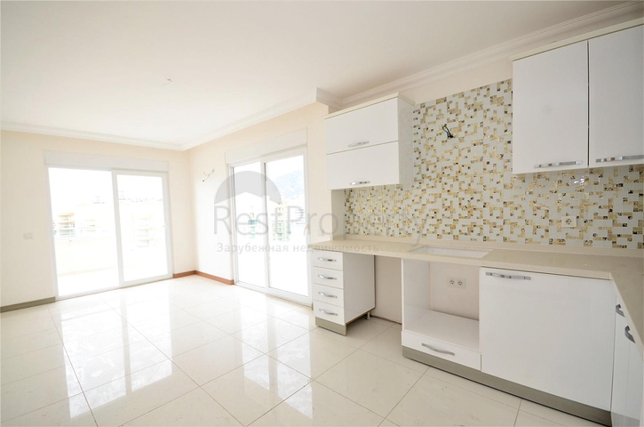 Пентхаус планировки 5+1 в Махмутларе