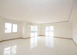 Пентхаус планировки 5+1 в Махмутларе