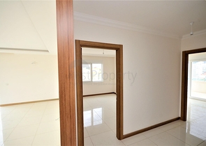 Пентхаус планировки 5+1 в Махмутларе