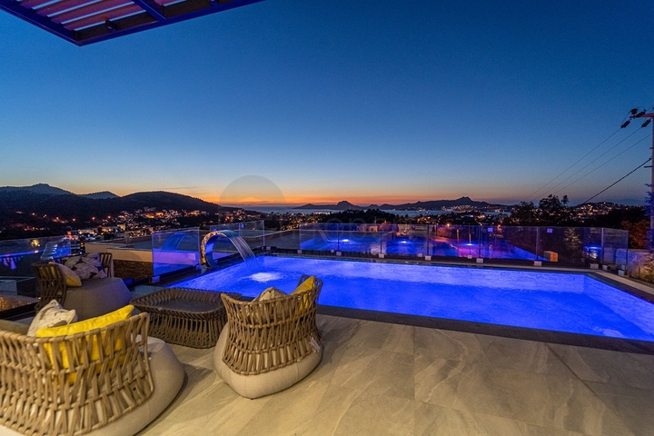 Вилла проект на элитной возвышенности Бодрума !