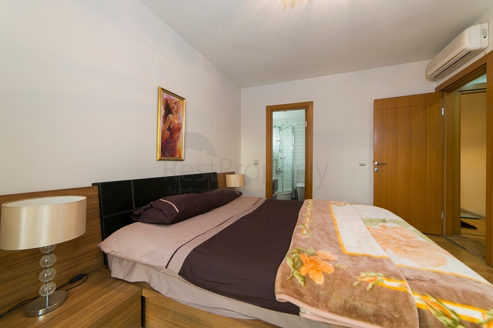 Квартира 3+1 с видом на море в районе Лара Анталья