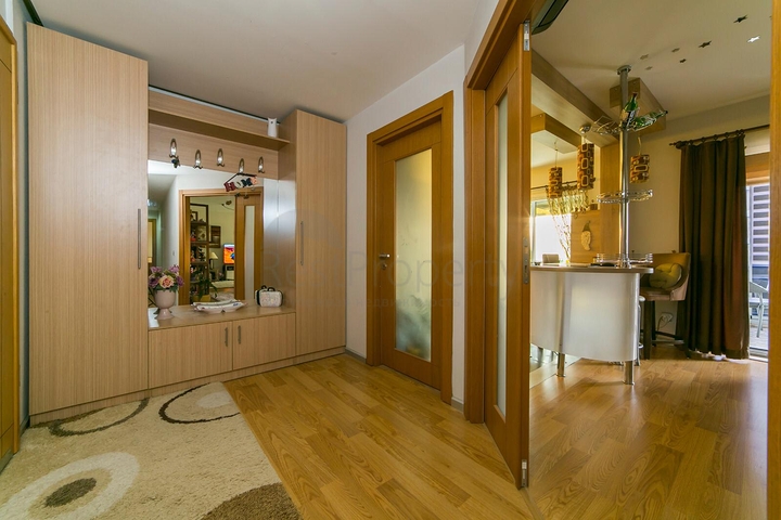 Квартира 3+1 с видом на море в районе Лара Анталья