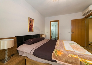 Квартира 3+1 с видом на море в районе Лара Анталья