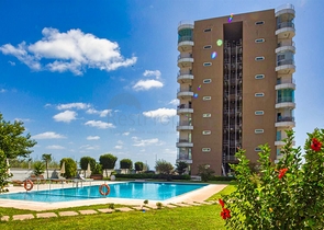 Квартира 3+1 с видом на море в районе Лара Анталья